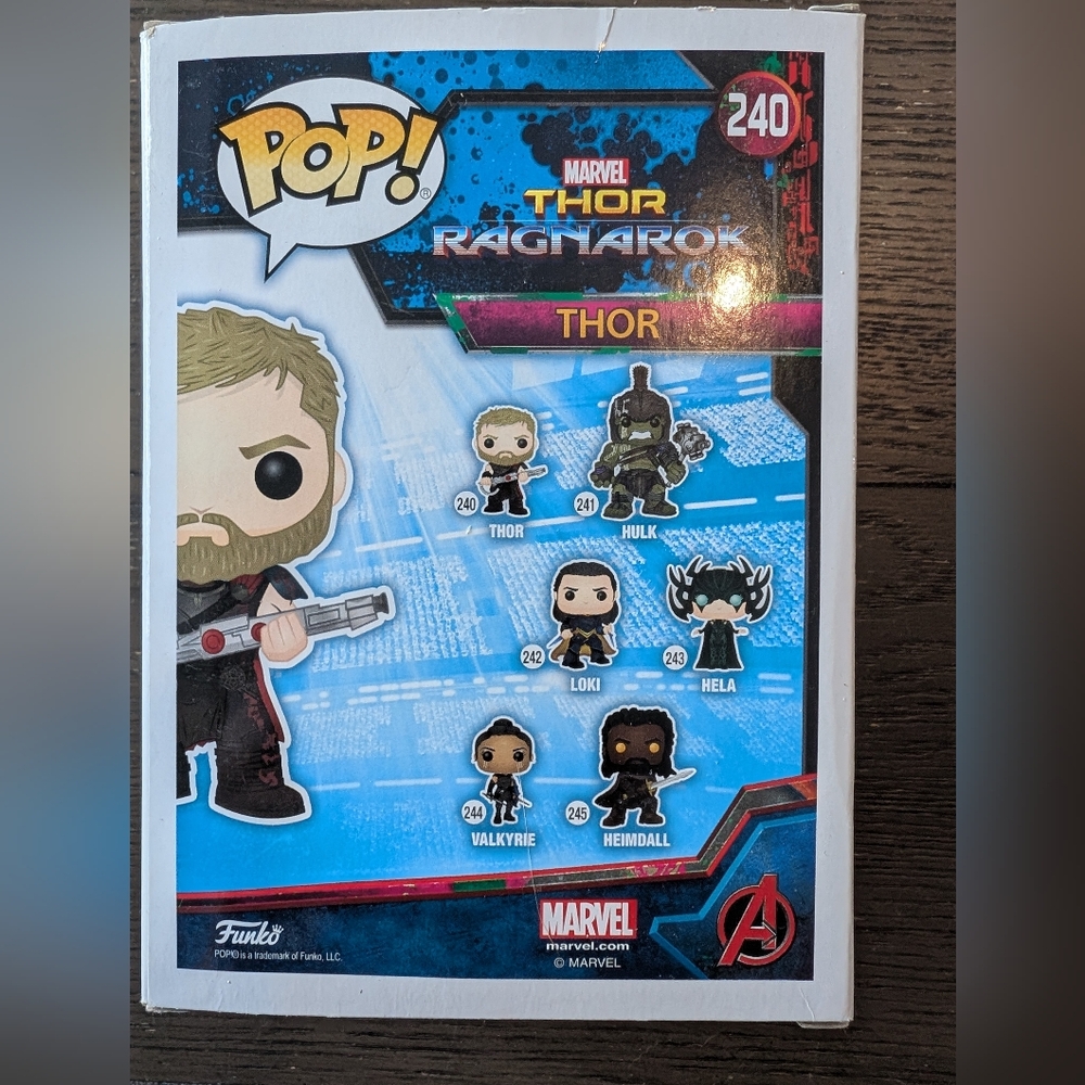 Thor Ragnarok Funko Pop 240 - Picture 3 of 4